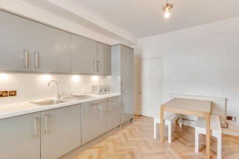 KITCHEN/DINER AND LIVING ROOM