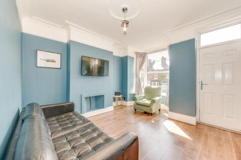 KITCHEN/DINER AND LIVING ROOM