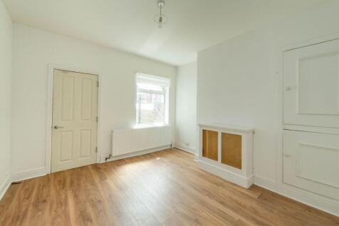 SITTING ROOM DINING ROOM AND KITCHEN