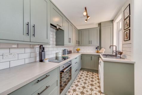 KITCHEN, LIVING ROOM AND DINING ROOM