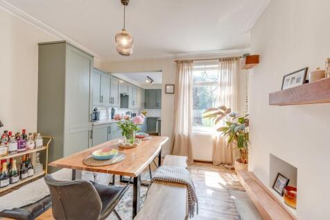 KITCHEN, LIVING ROOM AND DINING ROOM