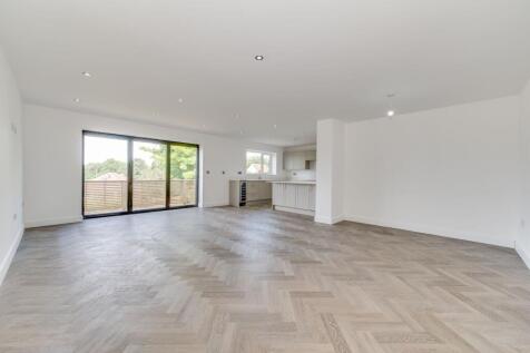 OPEN PLAN KITCHEN/DINER/LIVING ROOM