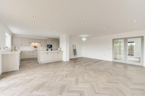OPEN PLAN KITCHEN/DINER/LIVING ROOM