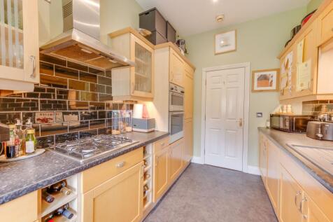 KITCHEN, DINER AND LIVING ROOM