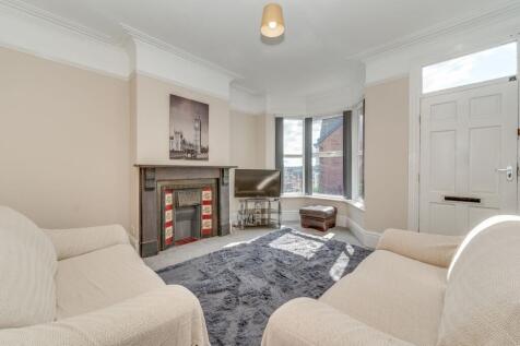 KITCHEN, LIVING ROOM AND DINER
