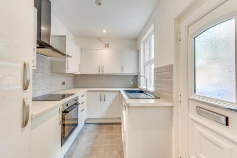 KITCHEN, LIVING ROOM AND DINER