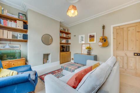 KITCHEN/DINER AND LIVING ROOM