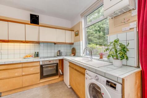 KITCHEN/DINER AND LIVING ROOM