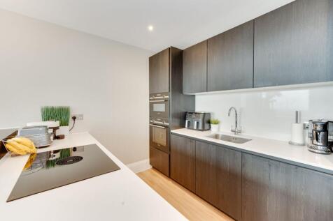 OPEN PLAN KITCHEN, DINER AND LIVING ROOM