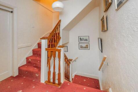 ENTRYWAY AND LANDING