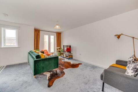 KITCHEN.DINER AND LIVING ROOM