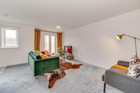 KITCHEN.DINER AND LIVING ROOM