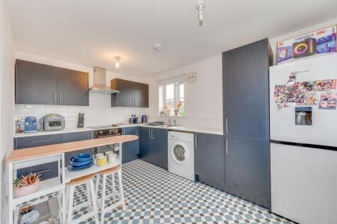 KITCHEN.DINER AND LIVING ROOM