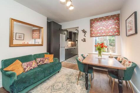 SITTING ROOM DINING ROOM AND KITCHEN