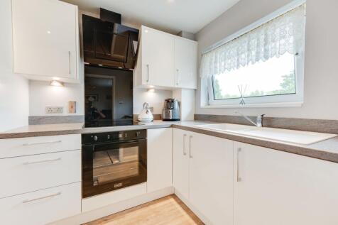KITCHEN AND LIVING ROOM