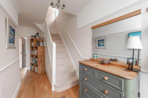ENTRYWAY AND HALLWAYS