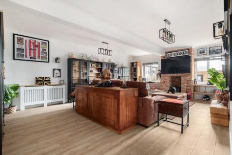 LOUNGE AND SITTING ROOM