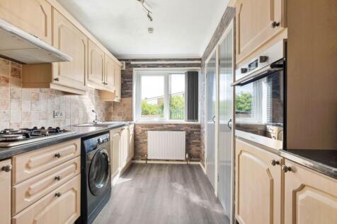 KITCHEN/DINER AND LIVING ROOM