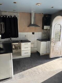 kitchens bedrooms and bathrooms