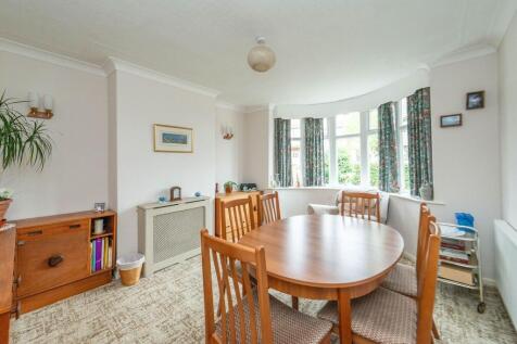 KITCHEN. LIVING ROOM AND DINER