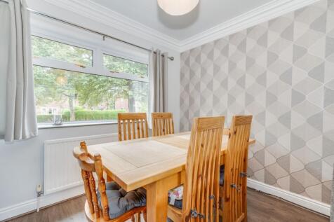 KITCHEN AND LIVING ROOM/DINER