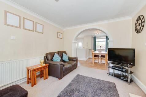 KITCHEN, LIVING ROOM AND DINER