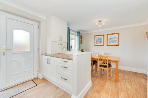 KITCHEN, LIVING ROOM AND DINER
