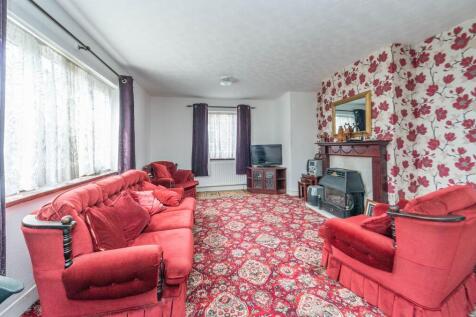 KITCHEN/DINER AND LIVING ROOM