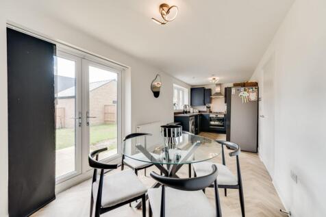 LIVING ROOM, KITCHEN AND DINER