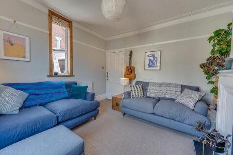 KITCHEN, DINER AND LIVING ROOM