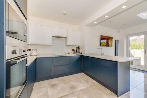 KITCHEN/DINER AND LIVING ROOM