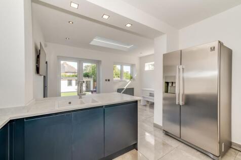 KITCHEN/DINER AND LIVING ROOM