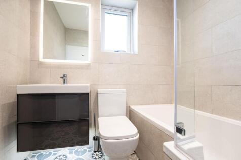 BEDROOMS AND FAMILY BATHROOM