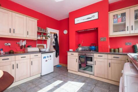 LOUNGE AND KITCHEN/DINER