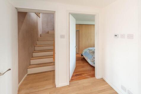 ENTRANCE HALLWAY AND LANDING