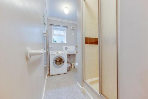 UTILITY ROOM AND WC