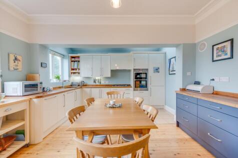 KITCHEN/DINER, LIVING ROOM AND SNUG