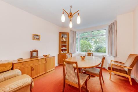 KITCHEN, DINER AND LIVING ROOM