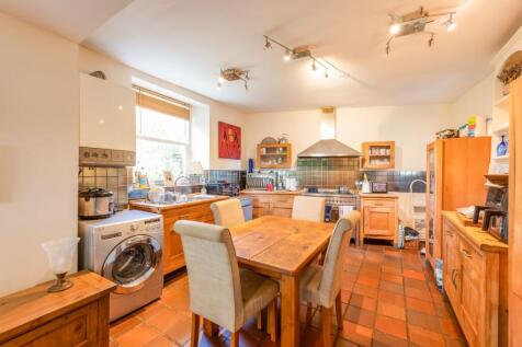 KITCHEN/DINER, LOUNGE AND DINING ROOM