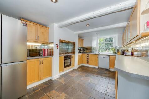 KITCHEN, DINING ROOM AND LOUNGE