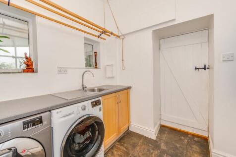 DOWNSTAIRS UTILITY