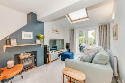 KITCHEN/DINER AND LOUNGE/SNUG