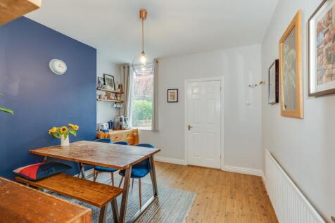 KITCHEN, DINER AND LIVING ROOM