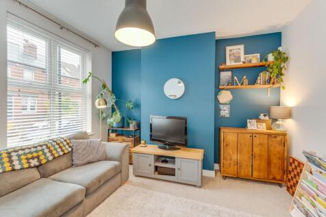 KITCHEN, DINER AND LIVING ROOM