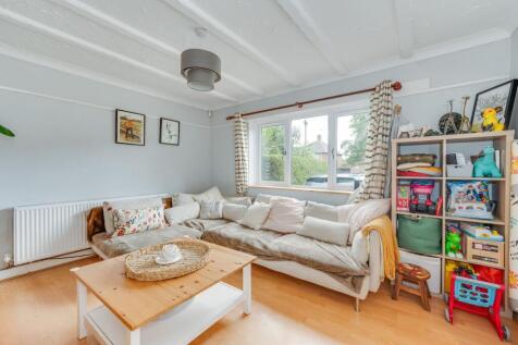 KITCHEN/DINER AND LIVING ROOM