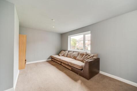 KITCHEN, DINER AND LIVING ROOM