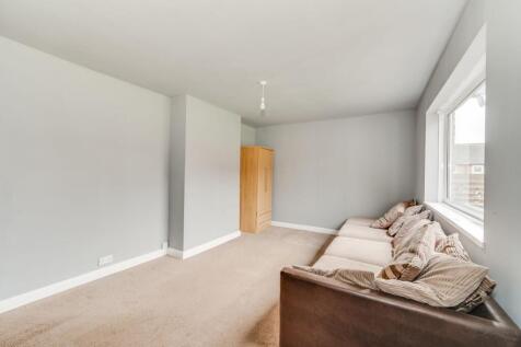 KITCHEN, DINER AND LIVING ROOM