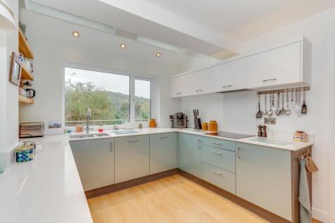 KITCHEN, DINER AND LIVING ROOM