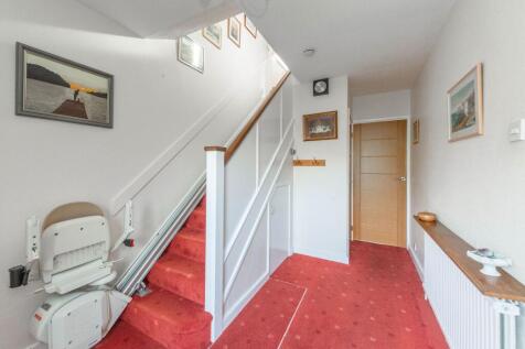 ENTRANCE HALLWAY AND LANDING
