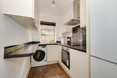 KITCHEN, DINER AND LIVING ROOM